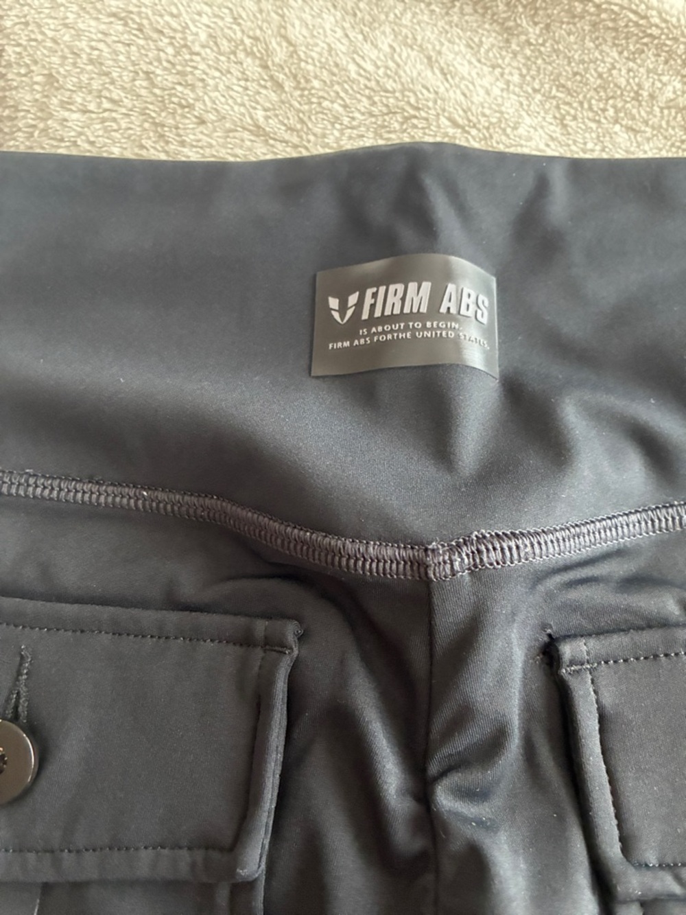 Firm Abs size s Black Cargo Pocket Athletic Leggings - Picture 5 of 5